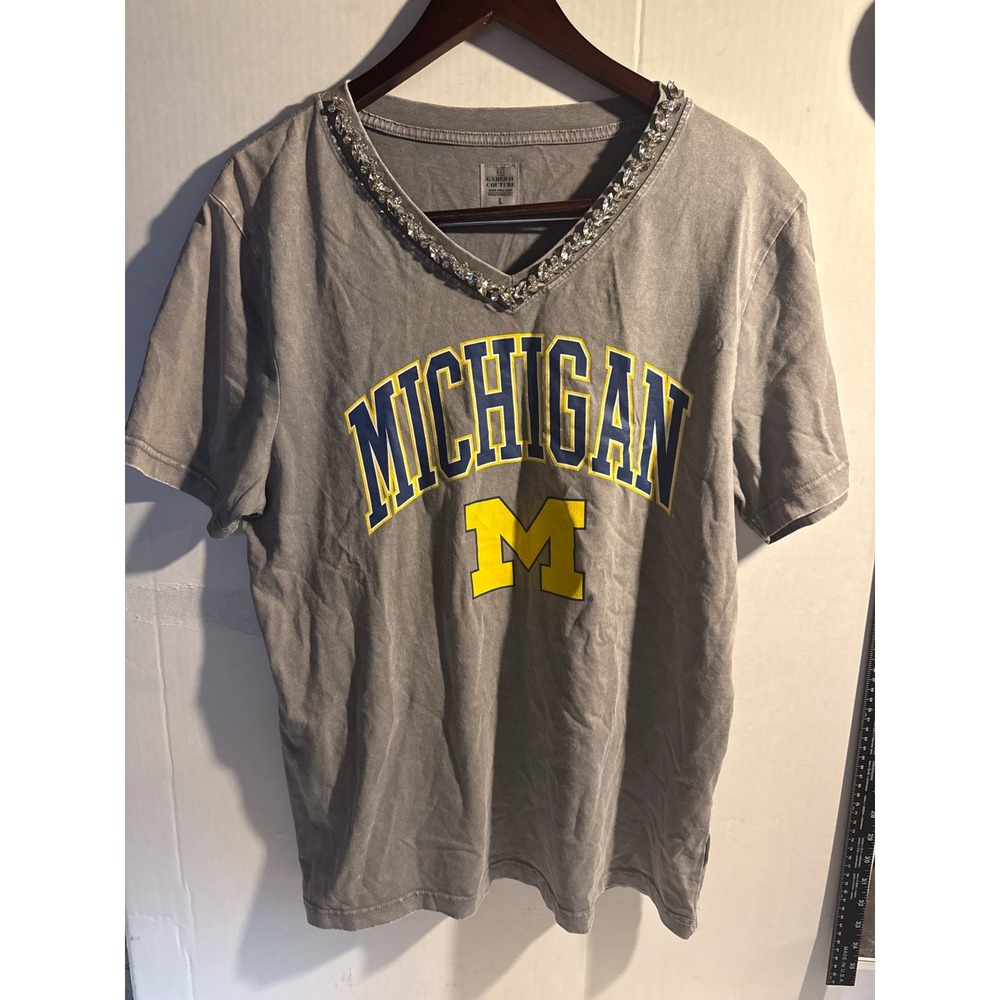 Gameday Couture Michigan Wolverines Rhinestone V-Neck T-Shirt New Large Women